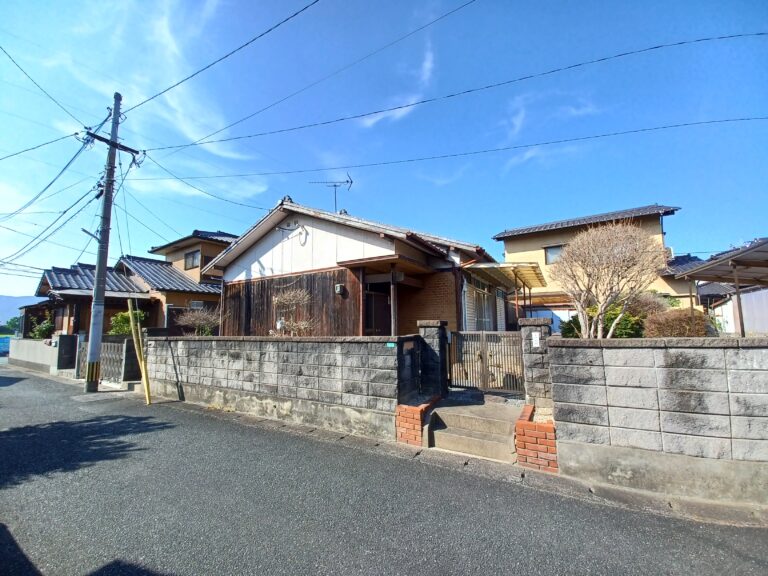 【スマイルガーデン朽網】